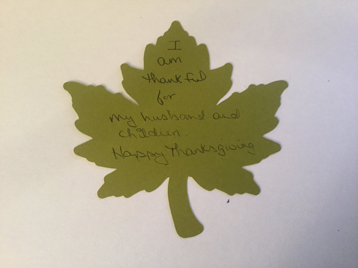 25 Large Fall Leaves Die cuts 4 inch Leaf Cutout Maple Leaf Thanksgiving Decor Thankful Tree Leaf Paper Piecing Autumn Leaves