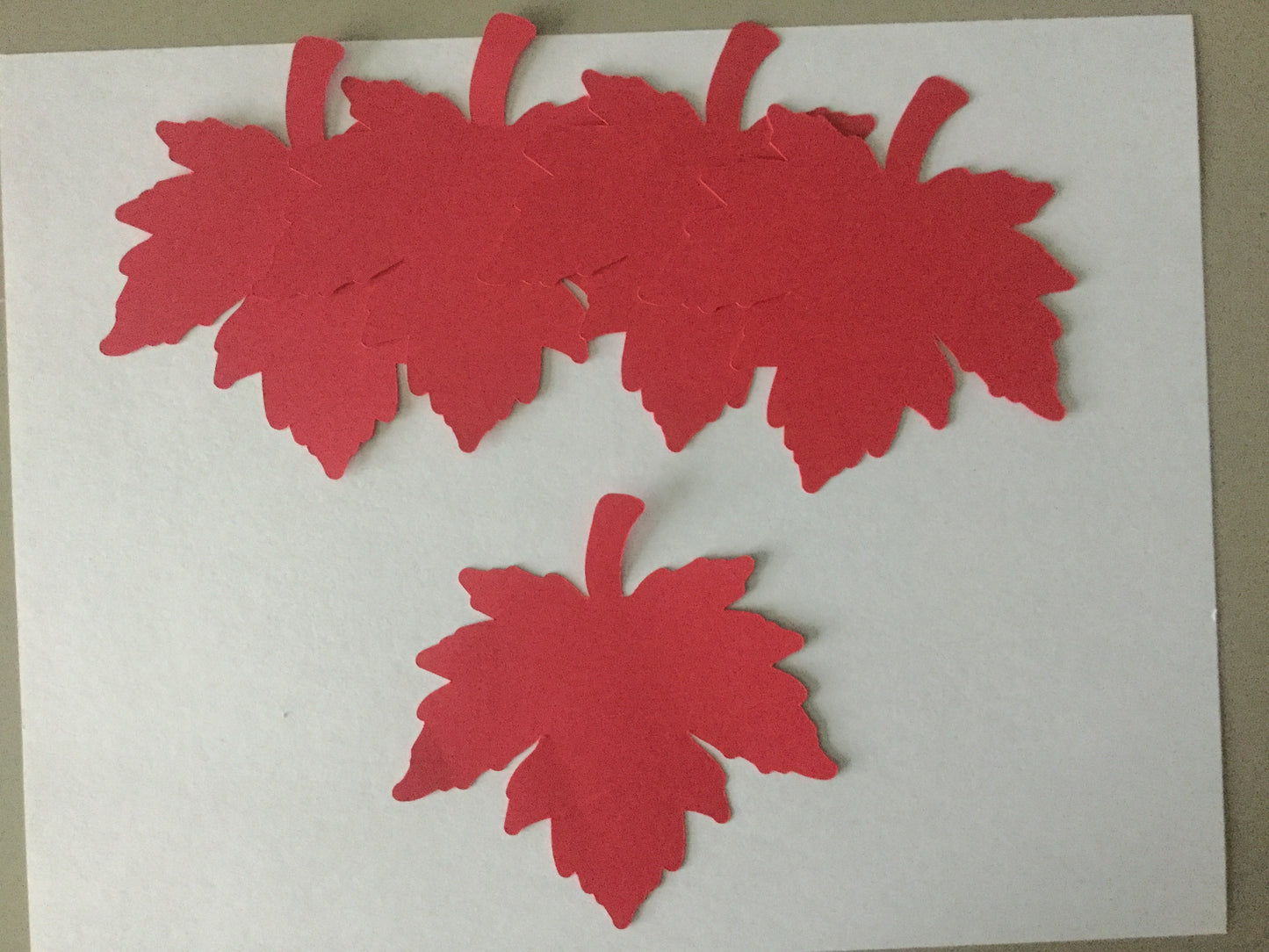 25 Large Fall Leaves Die cuts, 4 inch Red Leaf Cutout, Large Leaf Confetti, Thanksgiving Decor, Thankful Tree, Autumn Leaves