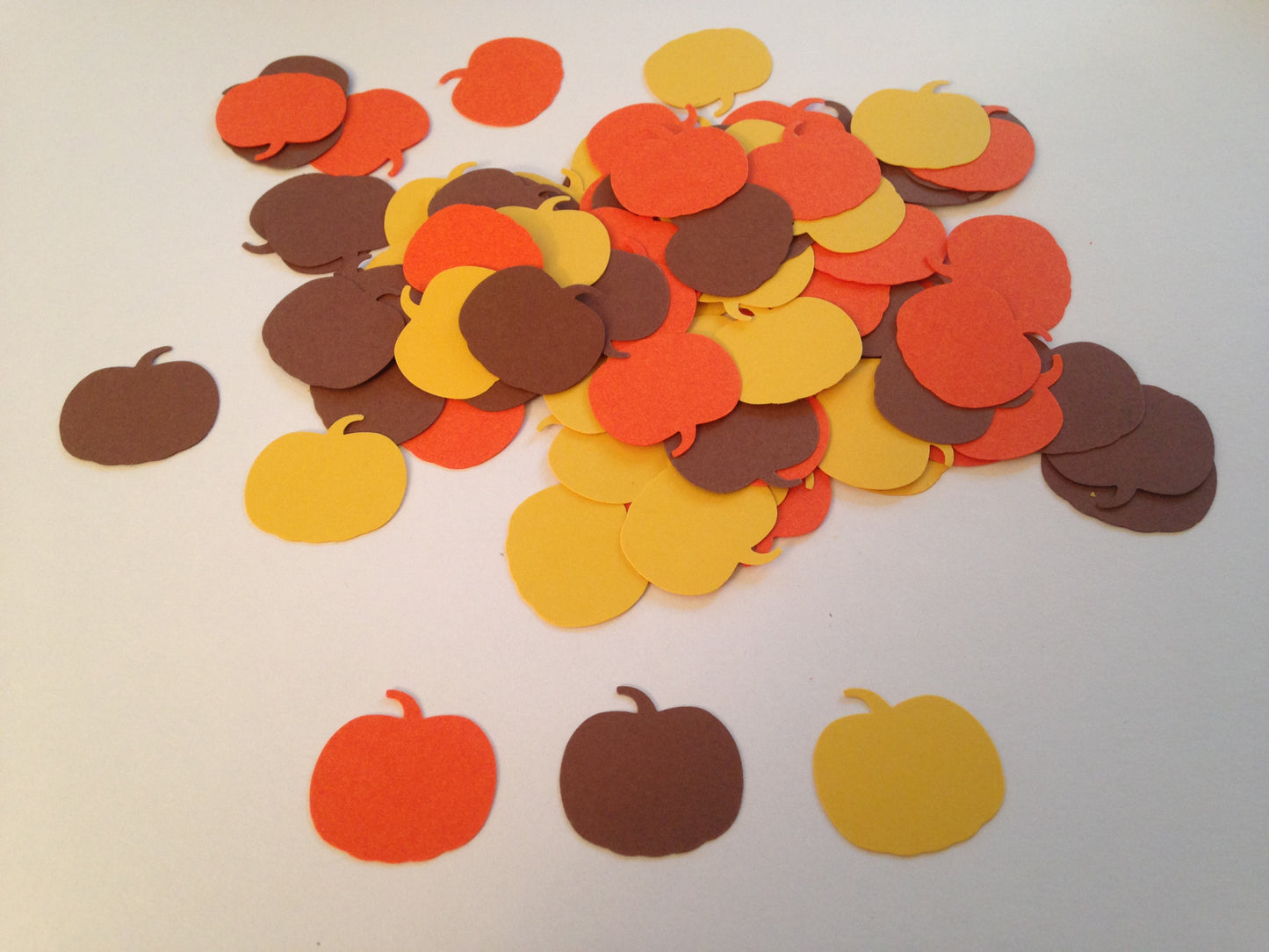 100 Pumpkin Cardstock Die Cuts – Orange, Brown & Yellow Paper Cutouts for Fall Crafts, Scrapbooking & Party Décor